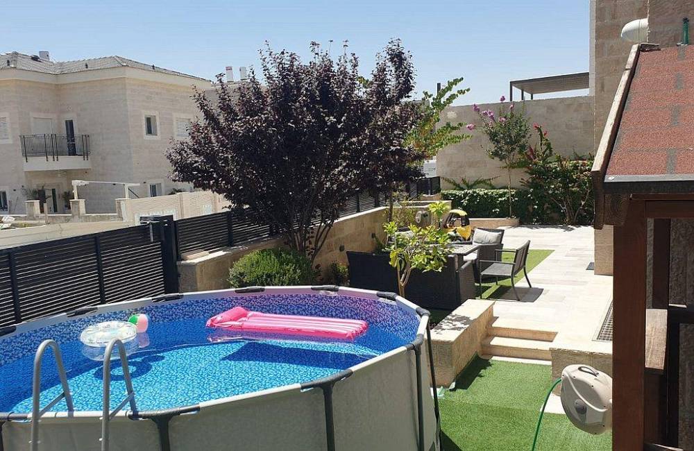 148531 גלריה כללית, וילה בוטיק ברמה למהדרין, וילה  בבית שמש וילות - Vila 4 U