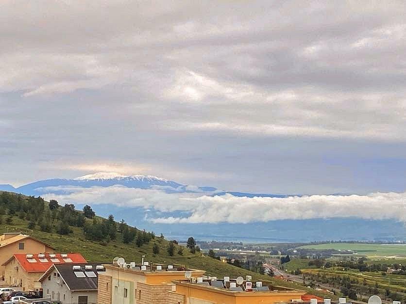 149293 המתחם החיצוני, אחוזת רוורי, וילה  בנוף כנרת וילות - Vila 4 U