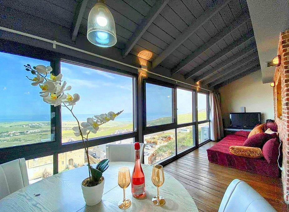 149335 המתחם הפנימי, אחוזת רוורי, וילה  בנוף כנרת וילות - Vila 4 U