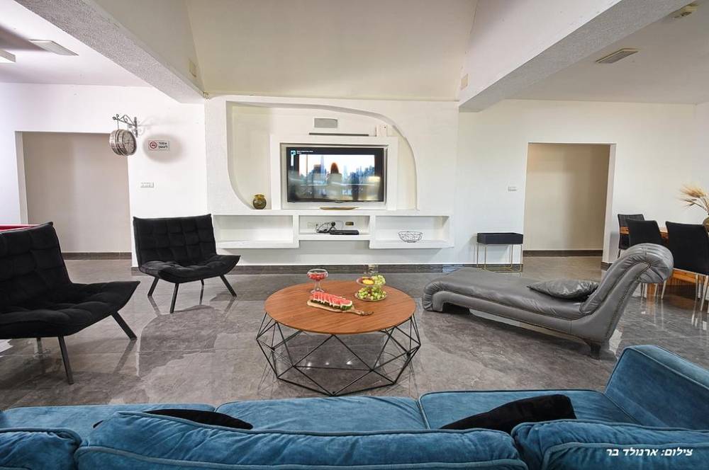 149833 המתחם הפנימי, וילה מון בלאן, וילה  במעונה וילות - Vila 4 U