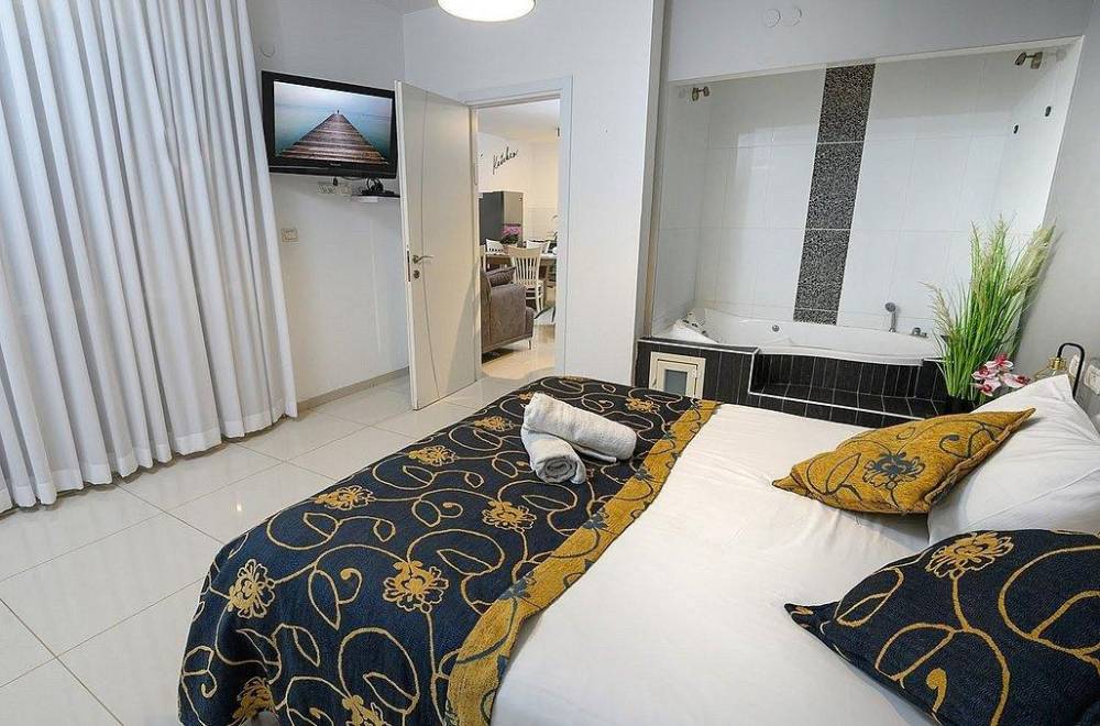 151887 גלרייה כללית, וילות אינפיניטי, וילה  במגדל וילות - Vila 4 U