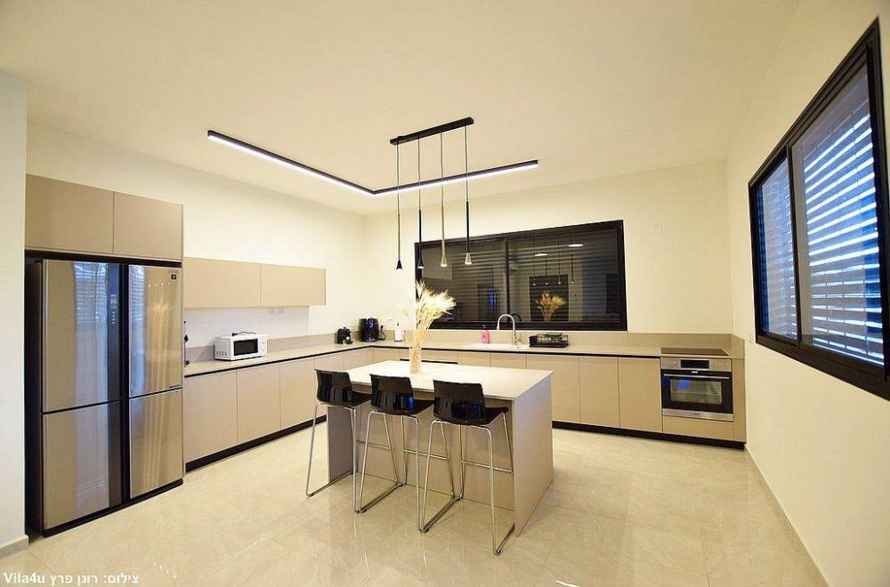 154666 גלריה כללית של המתחם, וילה מול ההר, וילה  בשומרה וילות - Vila 4 U