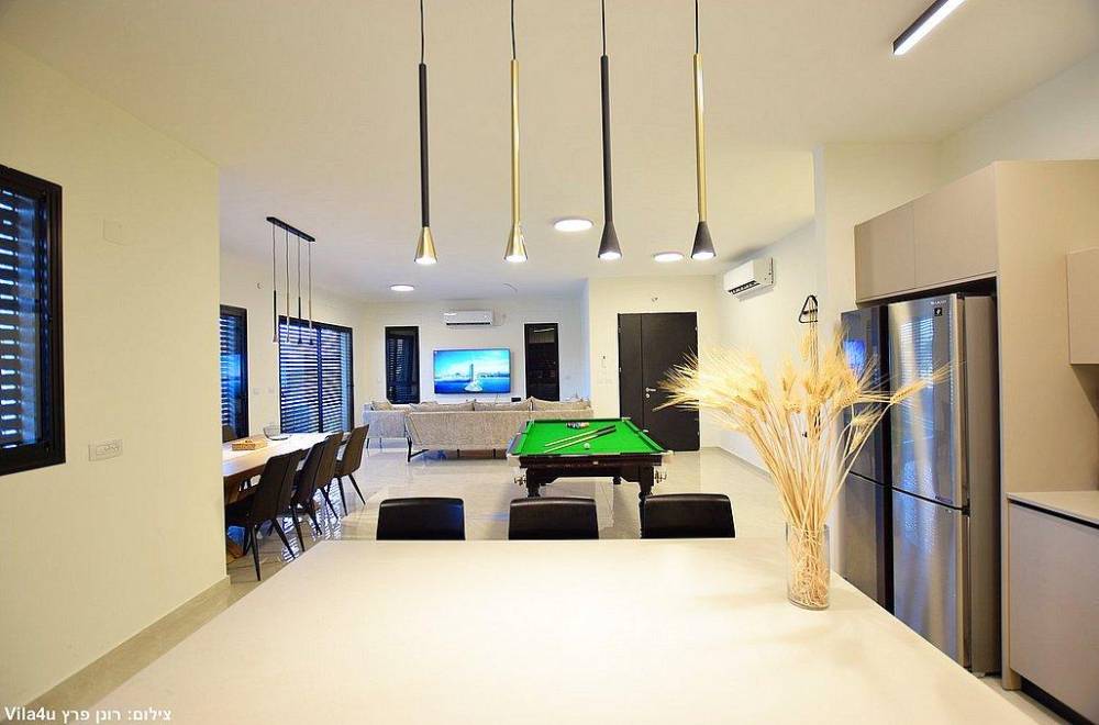 154667 גלריה כללית של המתחם, וילה מול ההר, וילה  בשומרה וילות - Vila 4 U