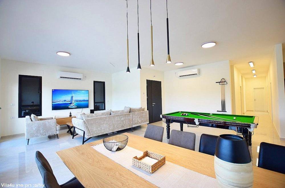 154672 גלריה כללית של המתחם, וילה מול ההר, וילה  בשומרה וילות - Vila 4 U