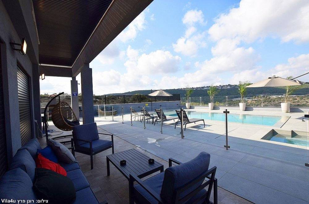 154681 גלריה כללית של המתחם, וילה מול ההר, וילה  בשומרה וילות - Vila 4 U