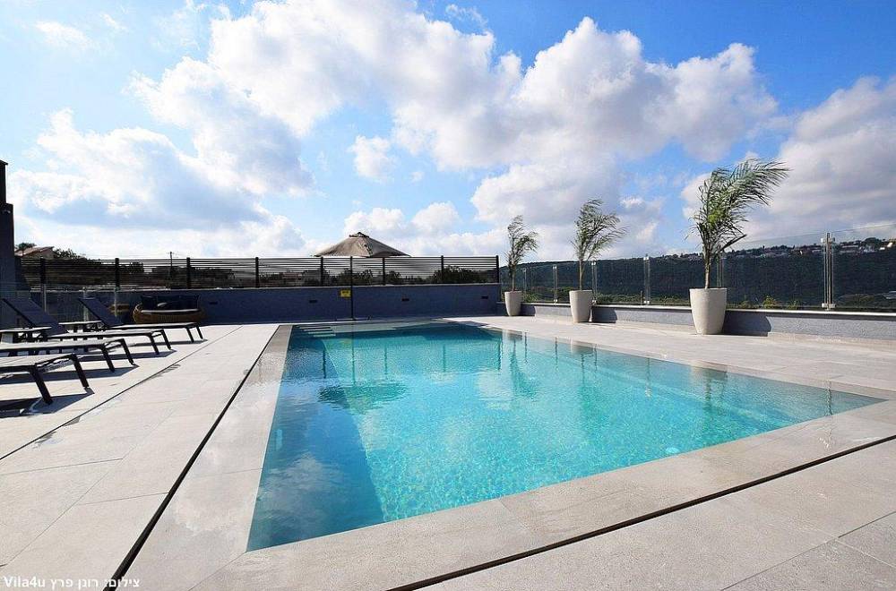 154683 גלריה כללית של המתחם, וילה מול ההר, וילה  בשומרה וילות - Vila 4 U