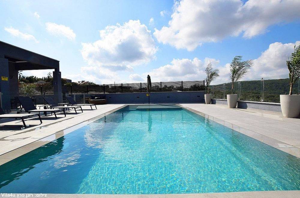 154686 גלריה כללית של המתחם, וילה מול ההר, וילה  בשומרה וילות - Vila 4 U