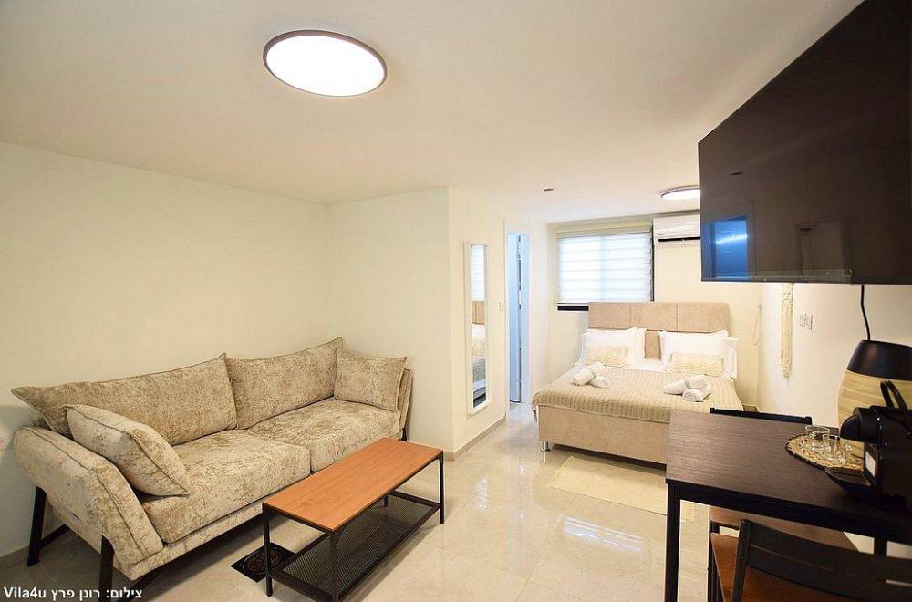 154696 גלריה כללית של המתחם, וילה מול ההר, וילה  בשומרה וילות - Vila 4 U