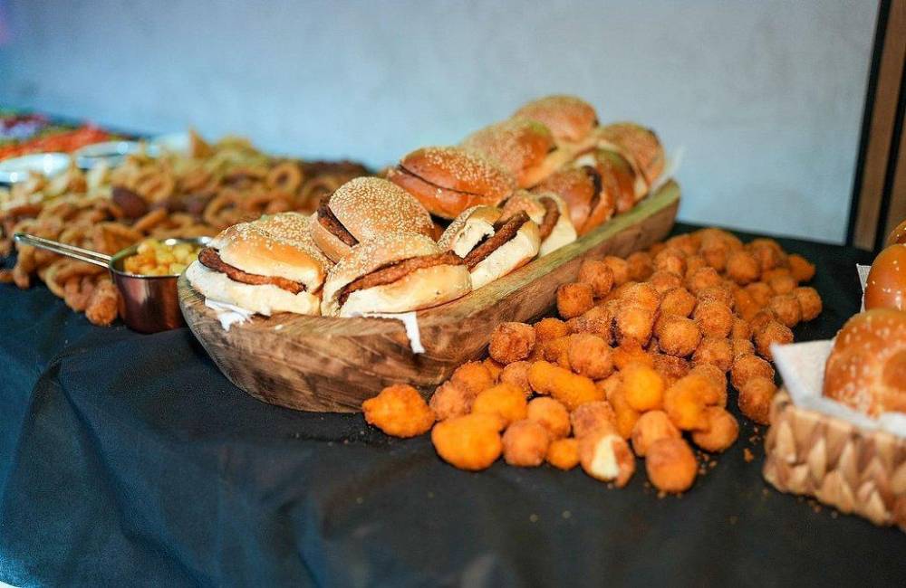 155348 אירועים במתחם, מורו אירועים - Moro Events, וילה  בפתח תקווה וילות - Vila 4 U