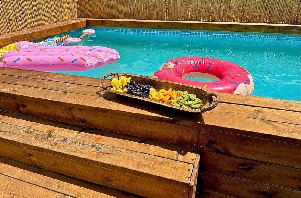 155942 גלרית החצר, מתחם לה בונבון - La Bonbon, וילה  בבארותיים וילות - Vila 4 U