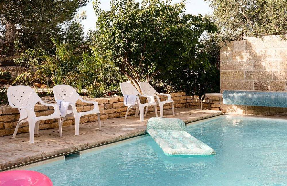 156292 חצר המתחם, וילה בהר, וילה  בצור הדסה וילות - Vila 4 U