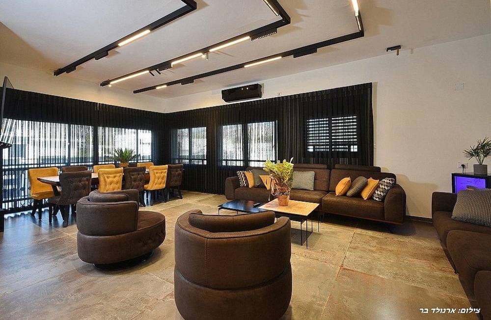 156416 גלרית פנים, אחוזת יערה, וילה  ביערה וילות - Vila 4 U