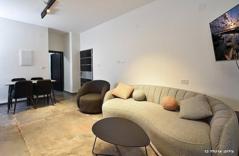 156417 גלרית פנים, אחוזת יערה, וילה  ביערה וילות - Vila 4 U