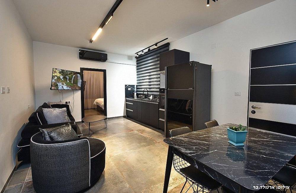 156427 גלרית פנים, אחוזת יערה, וילה  ביערה וילות - Vila 4 U