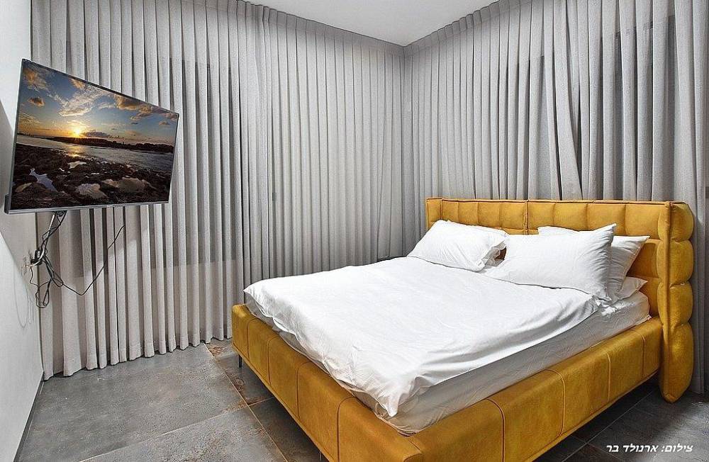 156440 גלרית פנים, אחוזת יערה, וילה  ביערה וילות - Vila 4 U