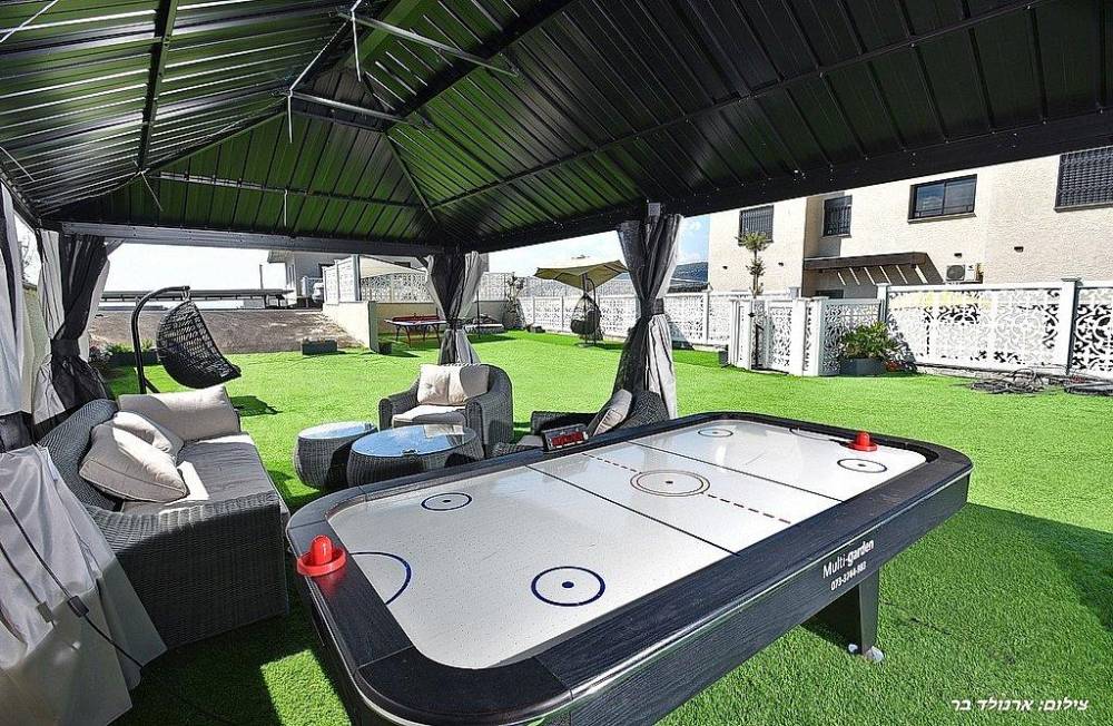 156457 גלרית חוץ, אחוזת יערה, וילה  ביערה וילות - Vila 4 U