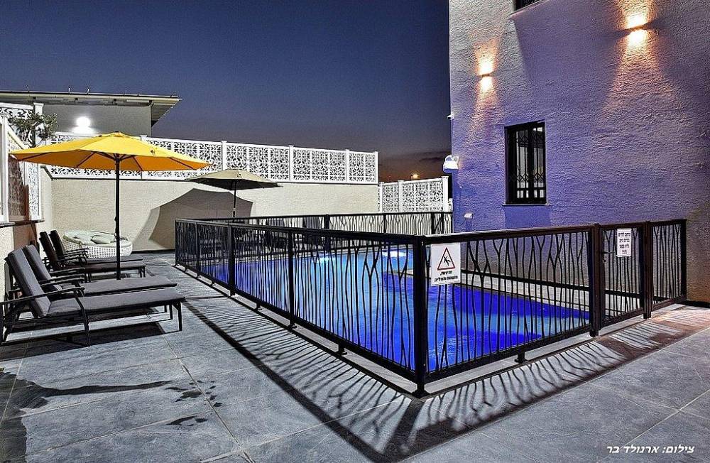 156466 גלרית חוץ, אחוזת יערה, וילה  ביערה וילות - Vila 4 U