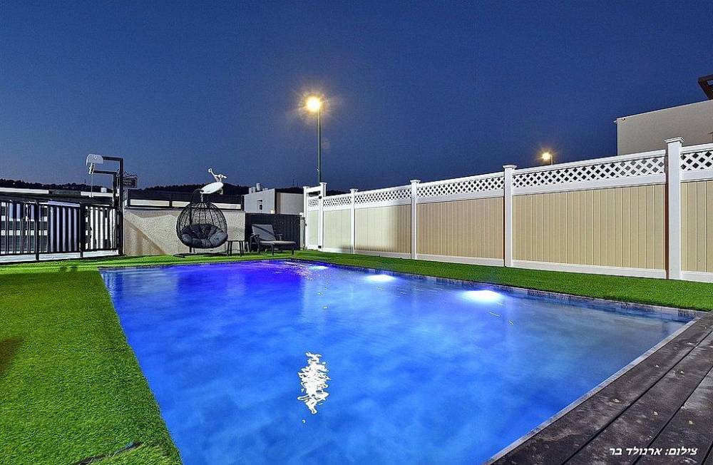 156467 גלרית חוץ, אחוזת יערה, וילה  ביערה וילות - Vila 4 U