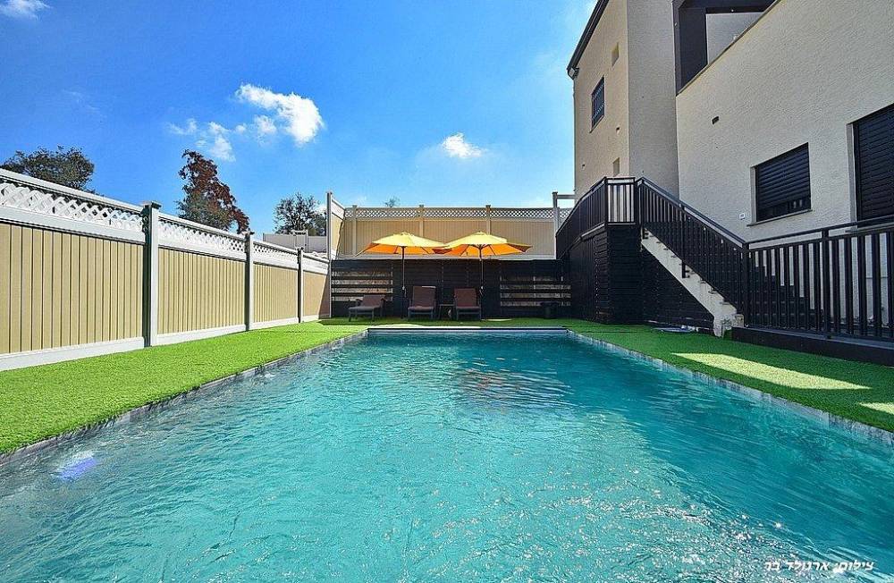 156469 גלרית חוץ, אחוזת יערה, וילה  ביערה וילות - Vila 4 U