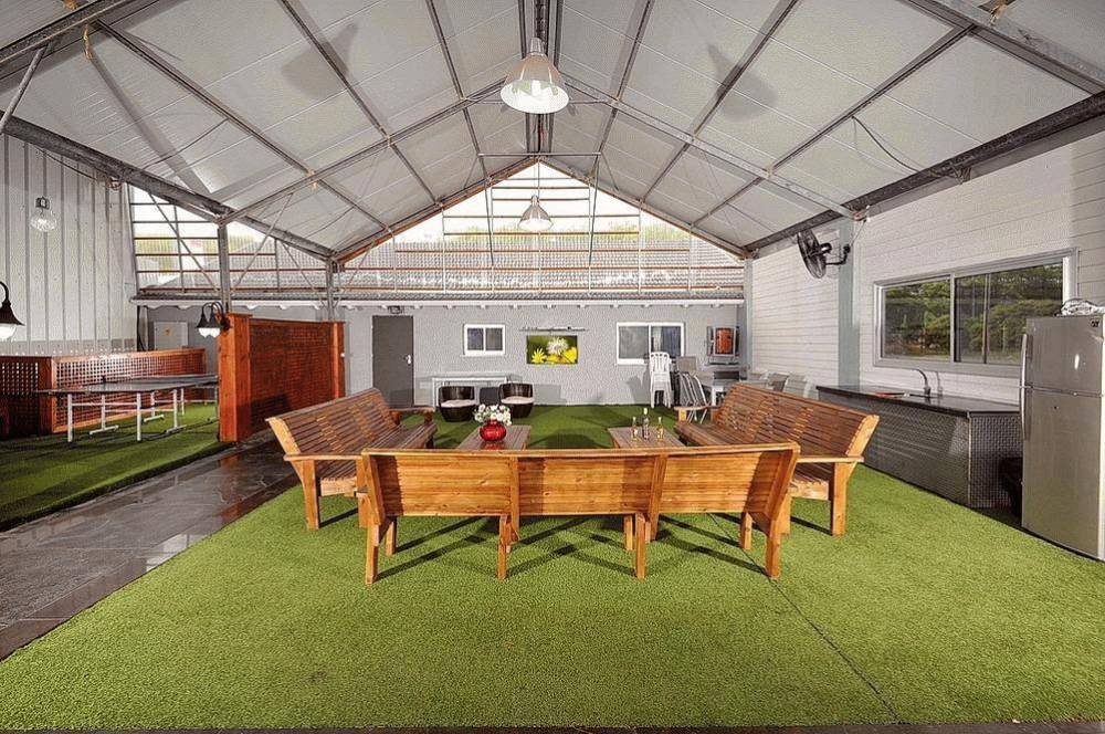 156919 מתחם חיצוני, אחוזת אדל, וילה  בעבדון וילות - Vila 4 U