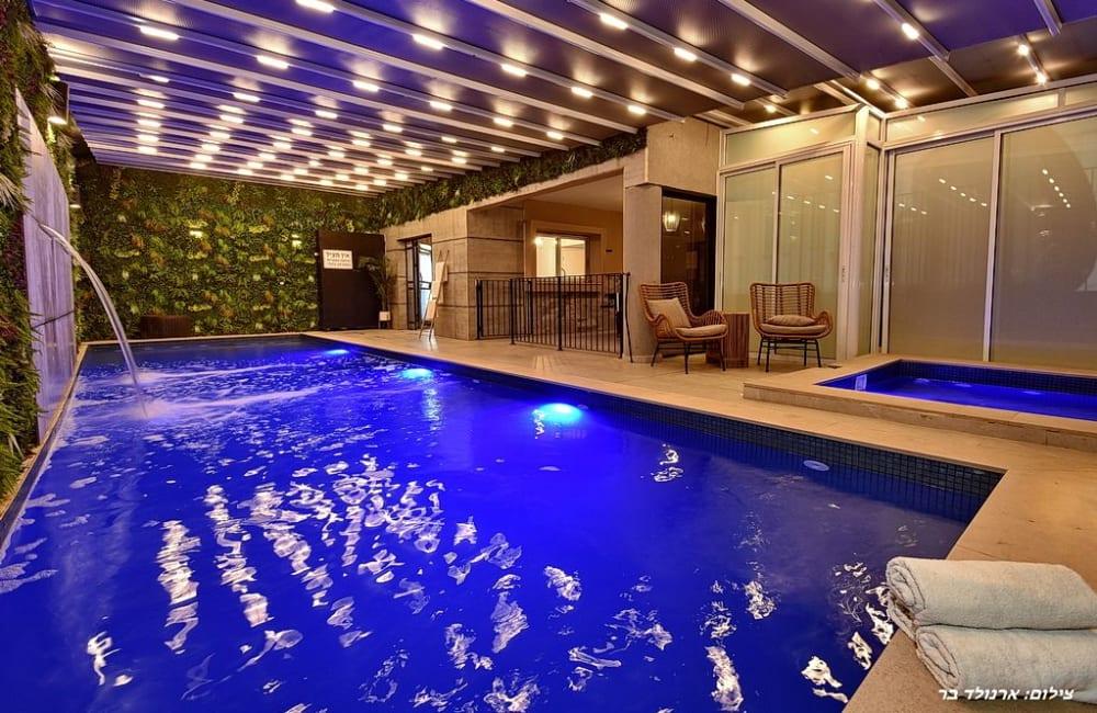 156969 החצר והבריכה, וילה אל הכנרת, וילה  בנוף כנרת וילות - Vila 4 U