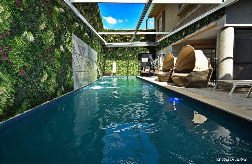 156977 החצר והבריכה, וילה אל הכנרת, וילה  בנוף כנרת וילות - Vila 4 U