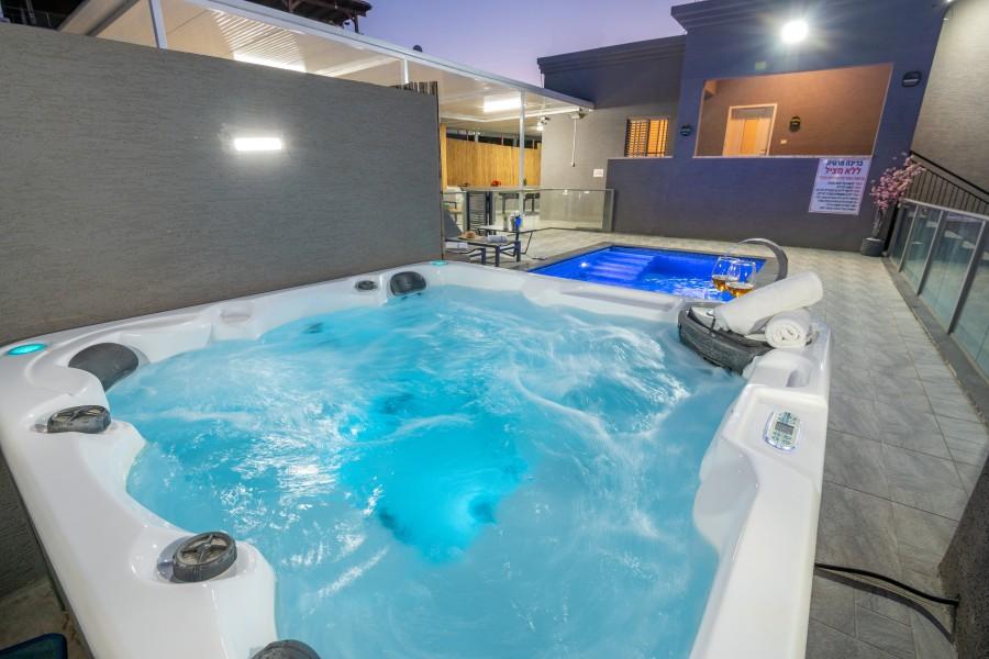 גלריית חוץ אחוזת האושר בכלנית גקוזי ספא המתחם החיצוני, אחוזת האושר בכלנית, וילה  בכלנית וילות - Vila 4 U