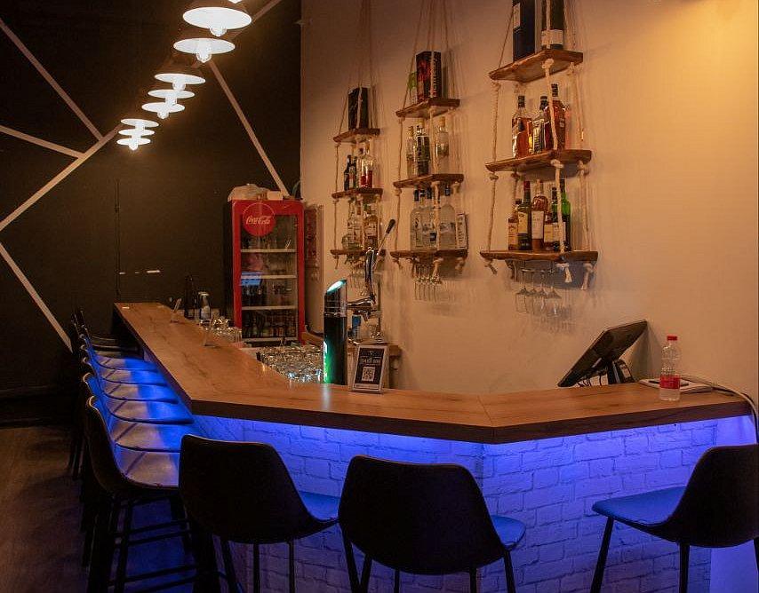 גלריה כללית שוגה בר מקרר גדול כללי, שוגה בר - Shuga Bar, וילה  ברחובות וילות - Vila 4 U