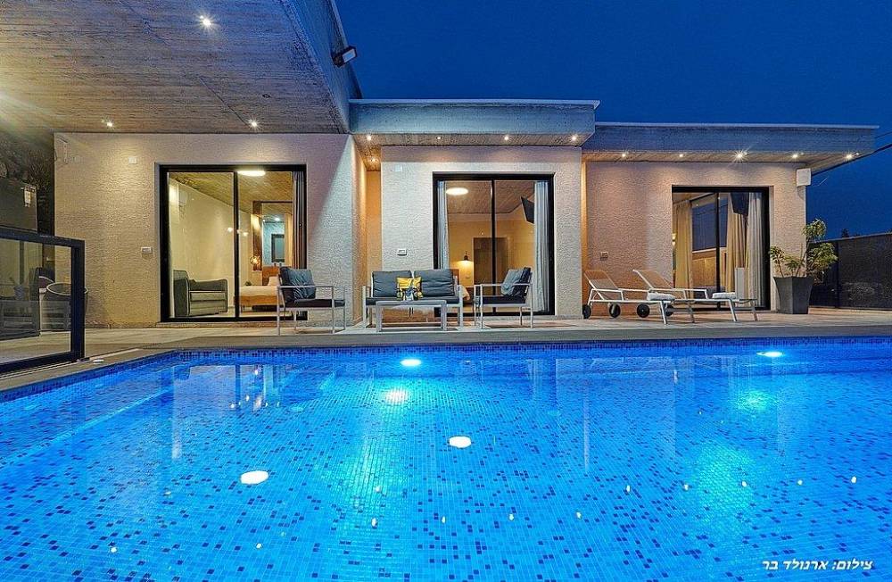 163222 גלריה כללית, וילה קרול לקשורי – carol luxury, וילה  בירכא וילות - Vila 4 U