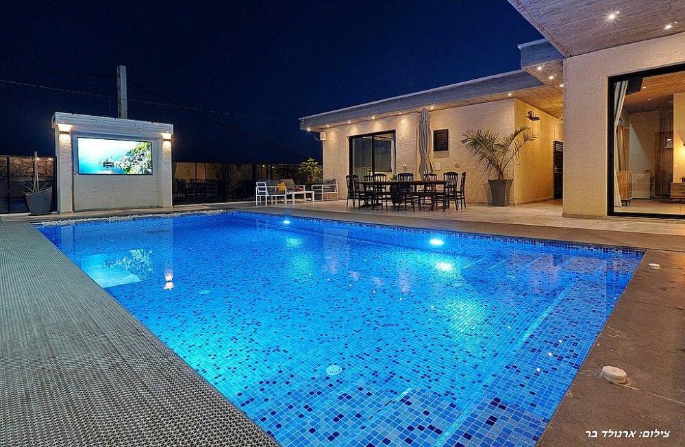 163231 גלריה כללית, וילה קרול לקשורי – carol luxury, וילה  בירכא וילות - Vila 4 U