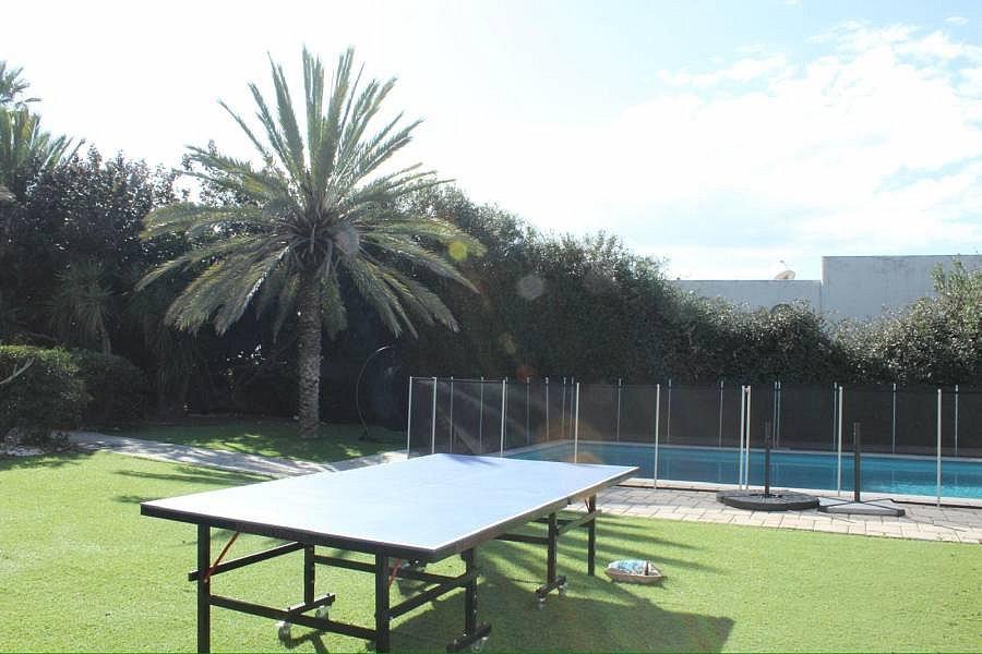 163785 חצר הוילה, וילה אירוס, וילה  בקיסריה וילות - Vila 4 U