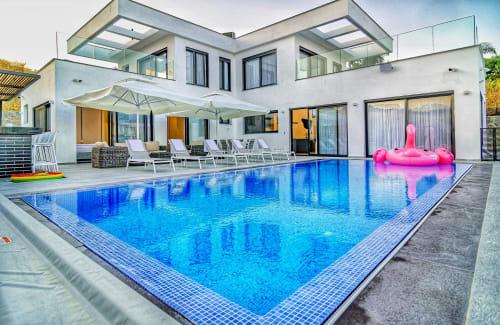 164433 גלרית חוץ, וילה אלה כנרת, וילה  במושבה כנרת וילות - Vila 4 U