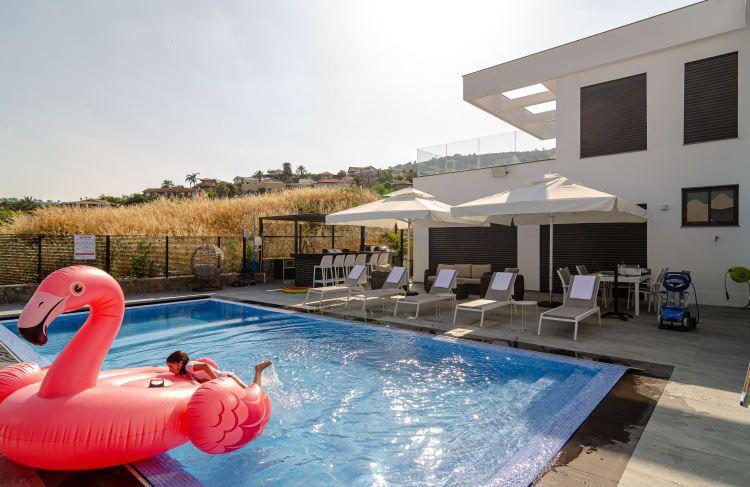 164445 גלרית חוץ, וילה אלה כנרת, וילה  במושבה כנרת וילות - Vila 4 U