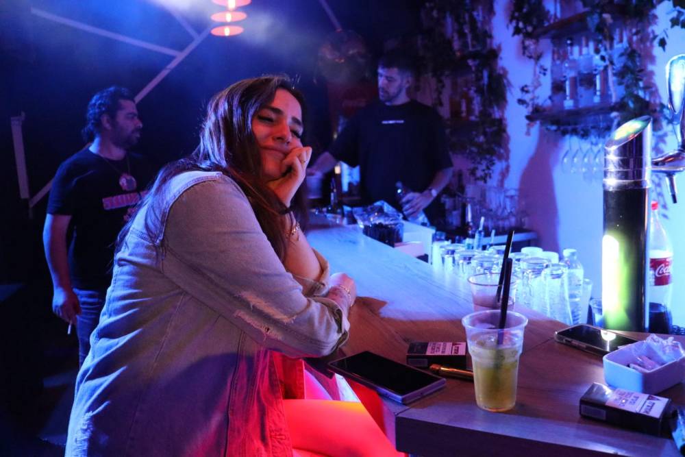 165289 חוגגים בשוגה בר, שוגה בר - Shuga Bar, וילה  ברחובות וילות - Vila 4 U