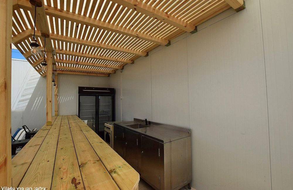 168344 מתחם חיצוני, לופט אחוזת השדה, וילה  בנתניה וילות - Vila 4 U