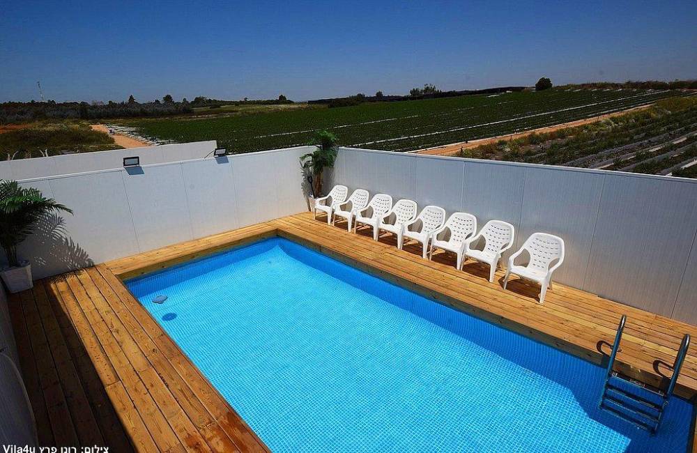 168346 מתחם חיצוני, לופט אחוזת השדה, וילה  בנתניה וילות - Vila 4 U
