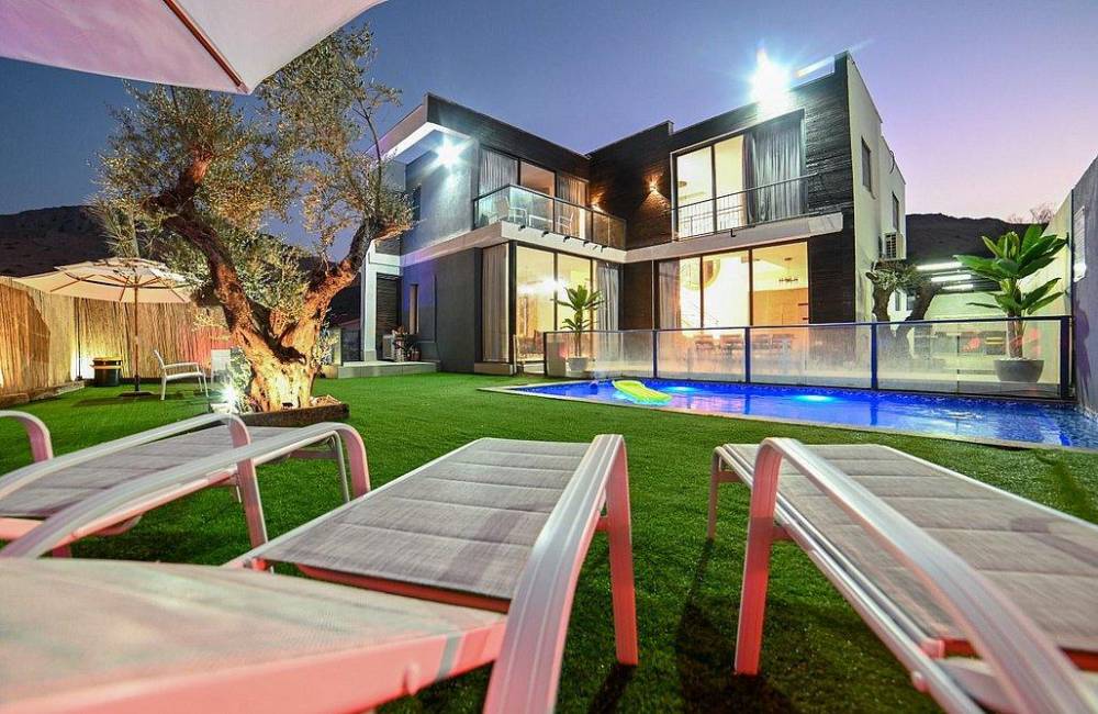 169121 מתחם חצוני, וילה V - וילות יוקרה, וילה  במגדל וילות - Vila 4 U