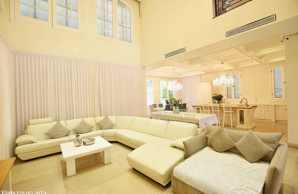 169999 המתחם הפנימי, קיסריה הום בוטיק, וילה  בקיסריה וילות - Vila 4 U