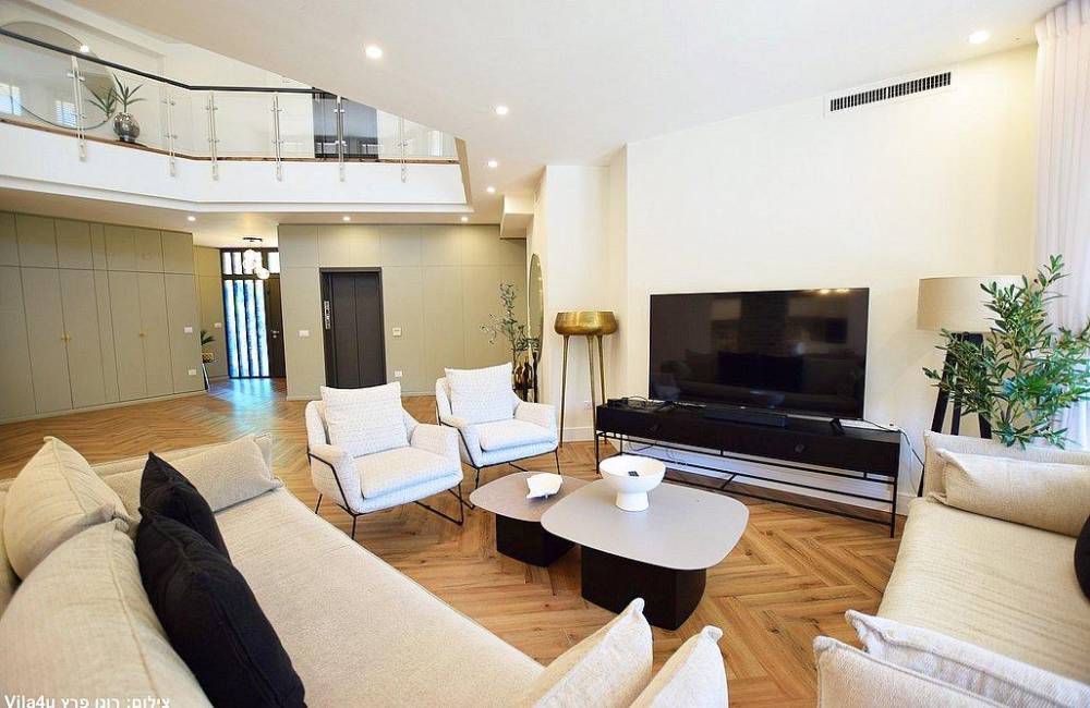 170040 גלרית פנים, וילת לוטוס השרון, וילה  בקיסריה וילות - Vila 4 U