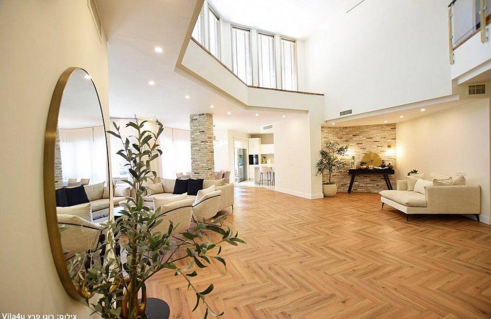 170042 גלרית פנים, וילת לוטוס השרון, וילה  בקיסריה וילות - Vila 4 U