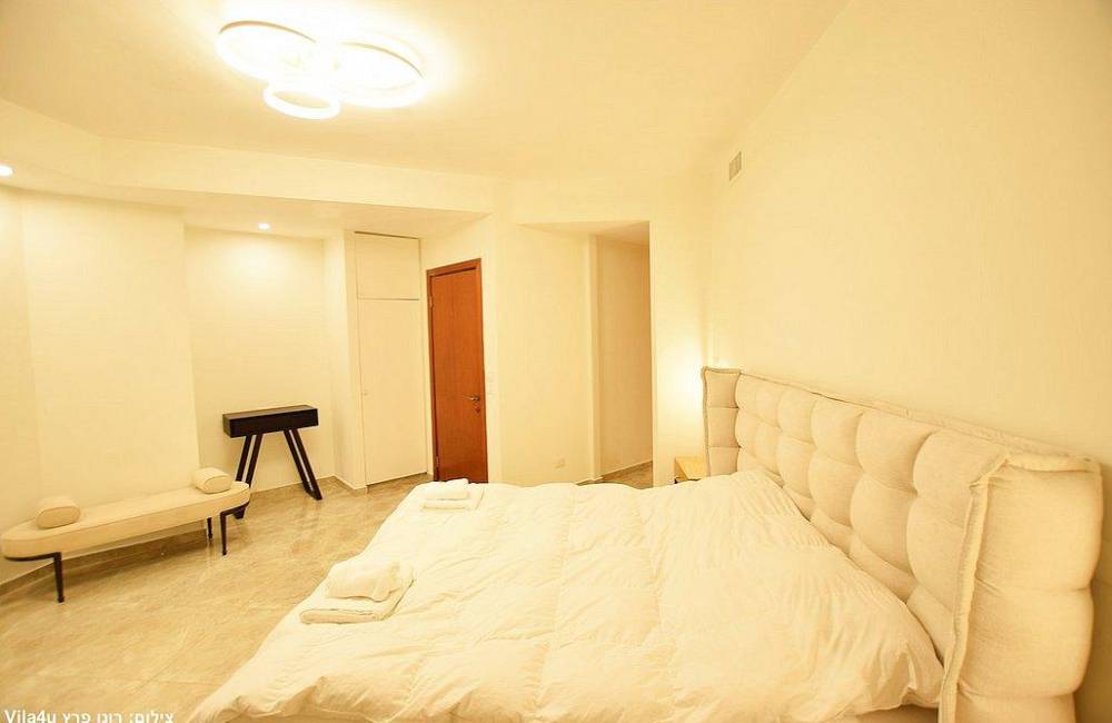 170055 גלריה כללית, וילת לוטוס השרון, וילה  בקיסריה וילות - Vila 4 U