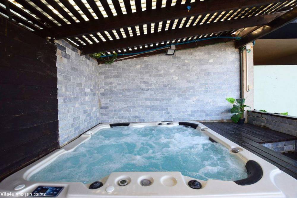 170098 גלריה כללית, מאור בכנרת, וילה  במגדל וילות - Vila 4 U