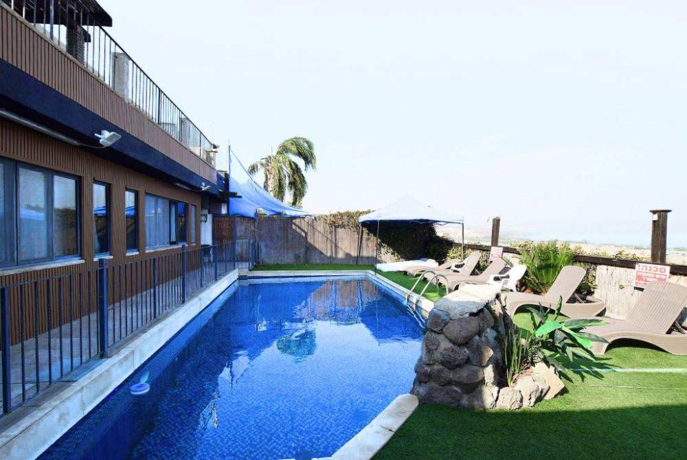 170104 גלריה כללית, מאור בכנרת, וילה  במגדל וילות - Vila 4 U