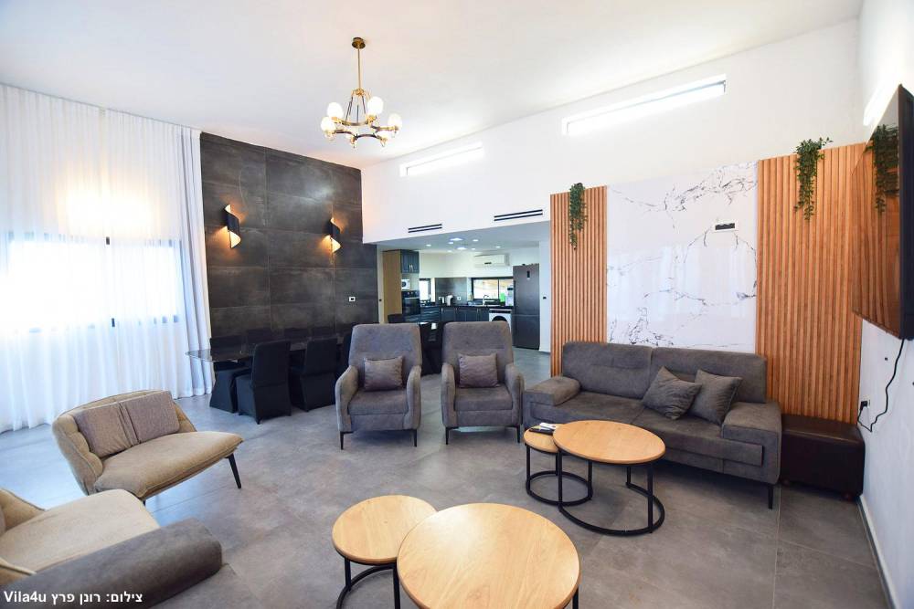 170120 גלריה כללית, מאור בכנרת, וילה  במגדל וילות - Vila 4 U