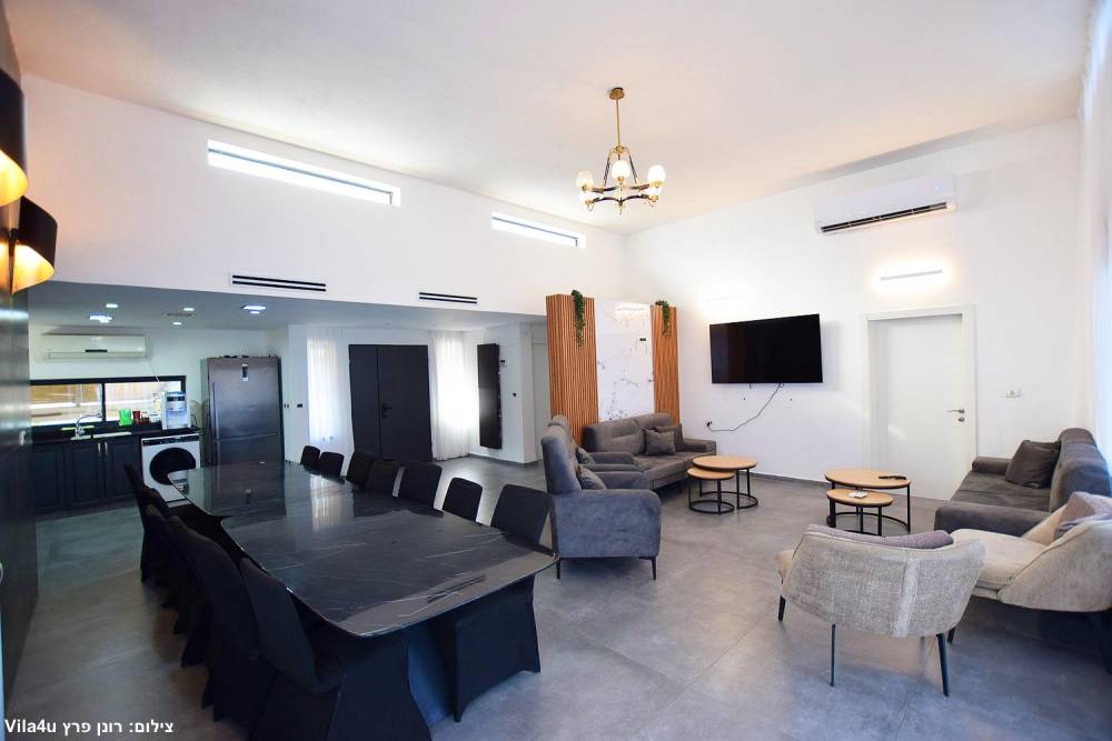 170123 גלרית פנים, מאור בכנרת, וילה  במגדל וילות - Vila 4 U