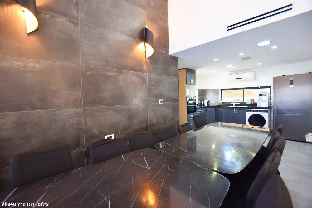 170137 גלרית פנים, מאור בכנרת, וילה  במגדל וילות - Vila 4 U