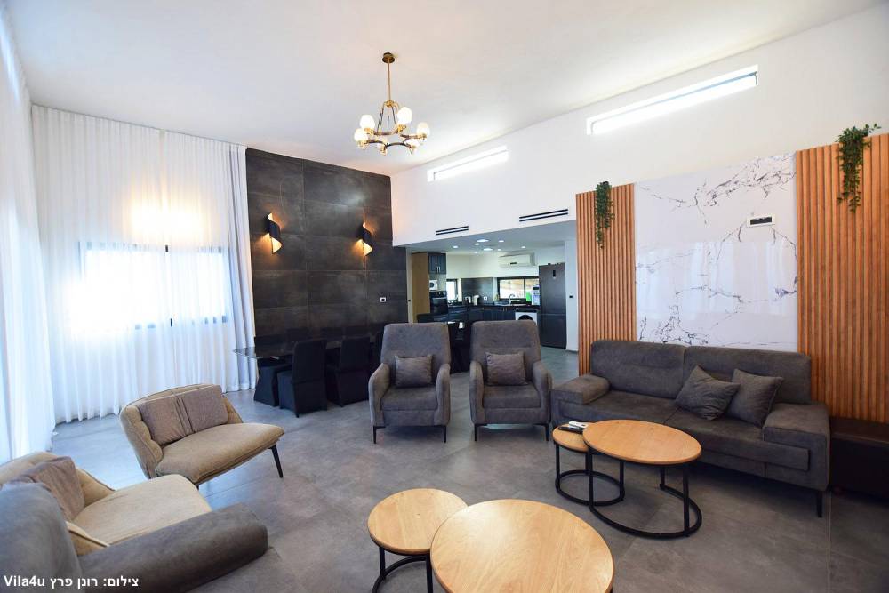 170139 גלרית פנים, מאור בכנרת, וילה  במגדל וילות - Vila 4 U