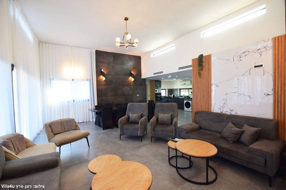 170144 גלרית פנים, מאור בכנרת, וילה  במגדל וילות - Vila 4 U