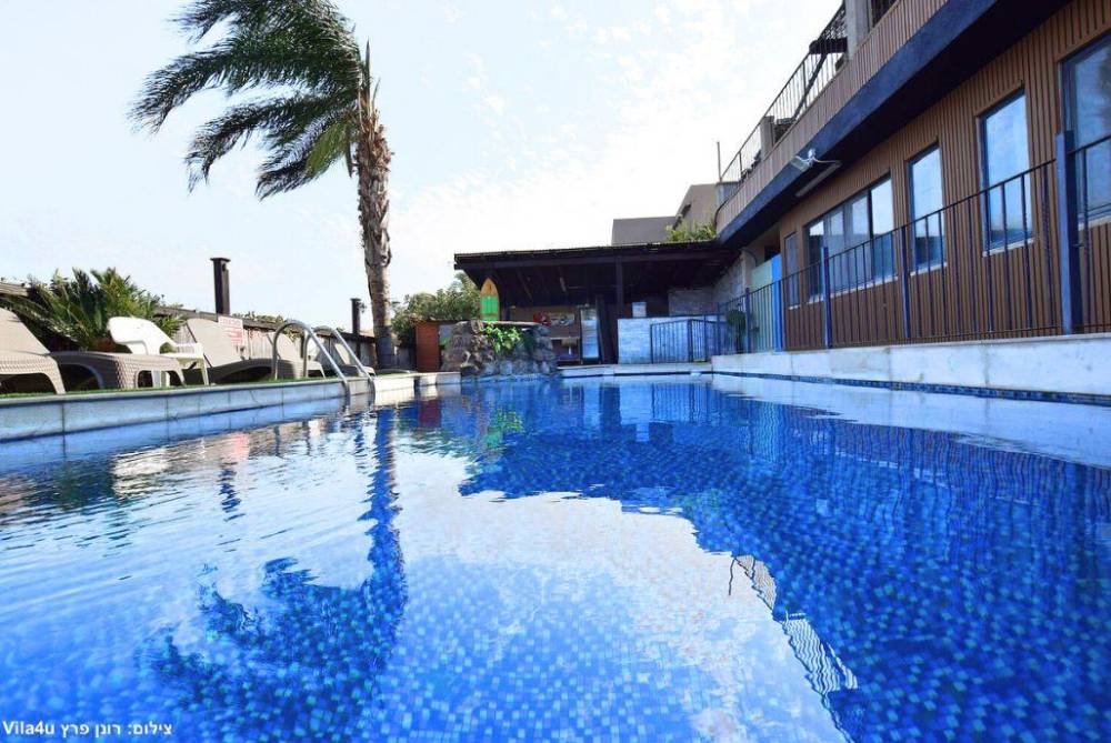 170163 המתחם החיצוני, מאור בכנרת, וילה  במגדל וילות - Vila 4 U