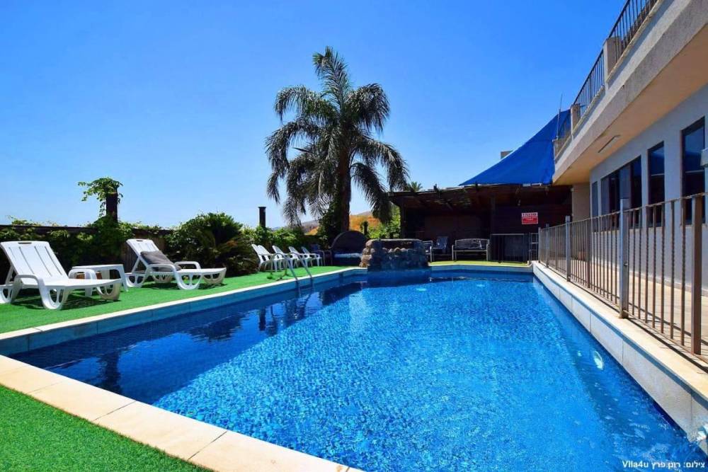 170175 המתחם החיצוני, מאור בכנרת, וילה  במגדל וילות - Vila 4 U